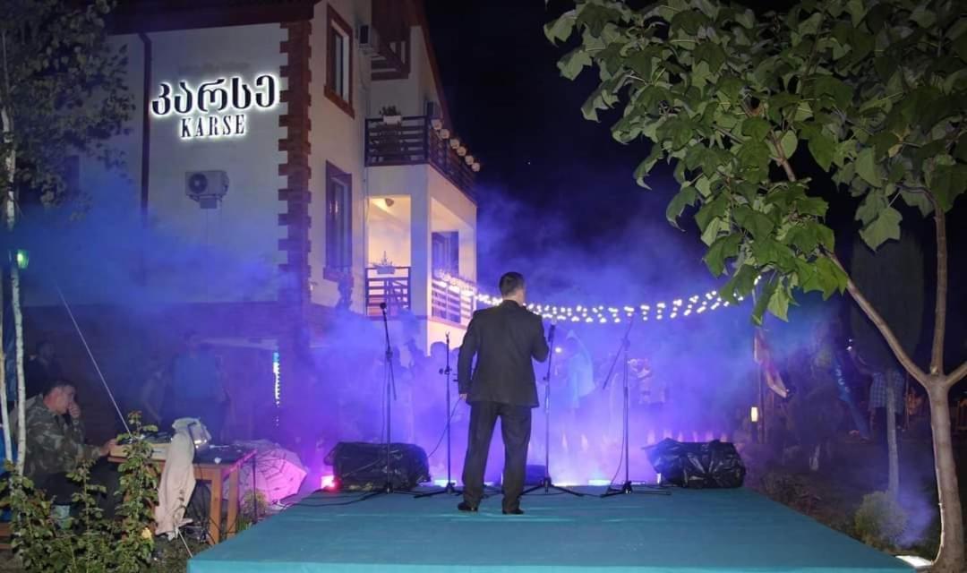 Karse Hotel Ambrolauri Buitenkant foto
