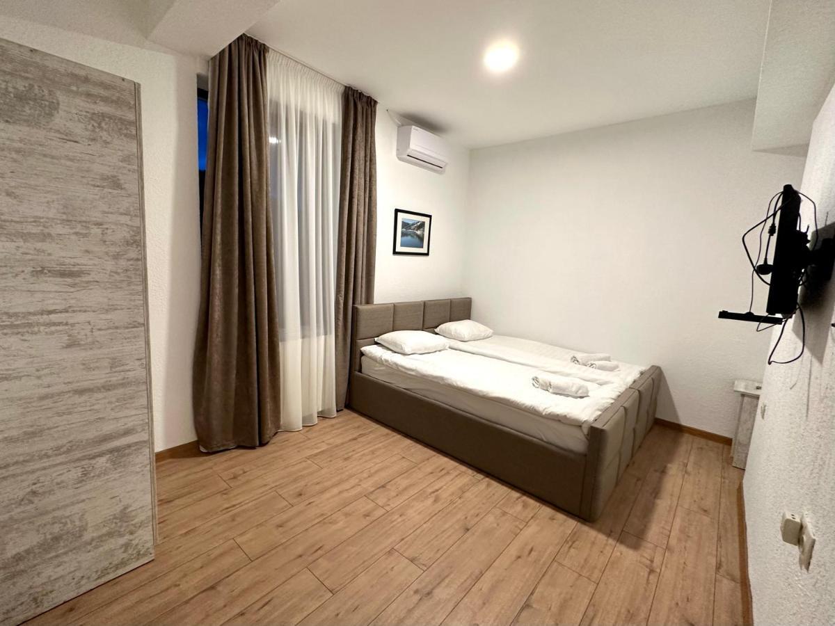 Karse Hotel Ambrolauri Buitenkant foto